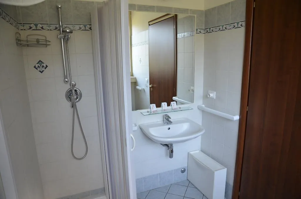 Casa Per Ferie Cardinal G. Guarino Bed & Breakfast Rome