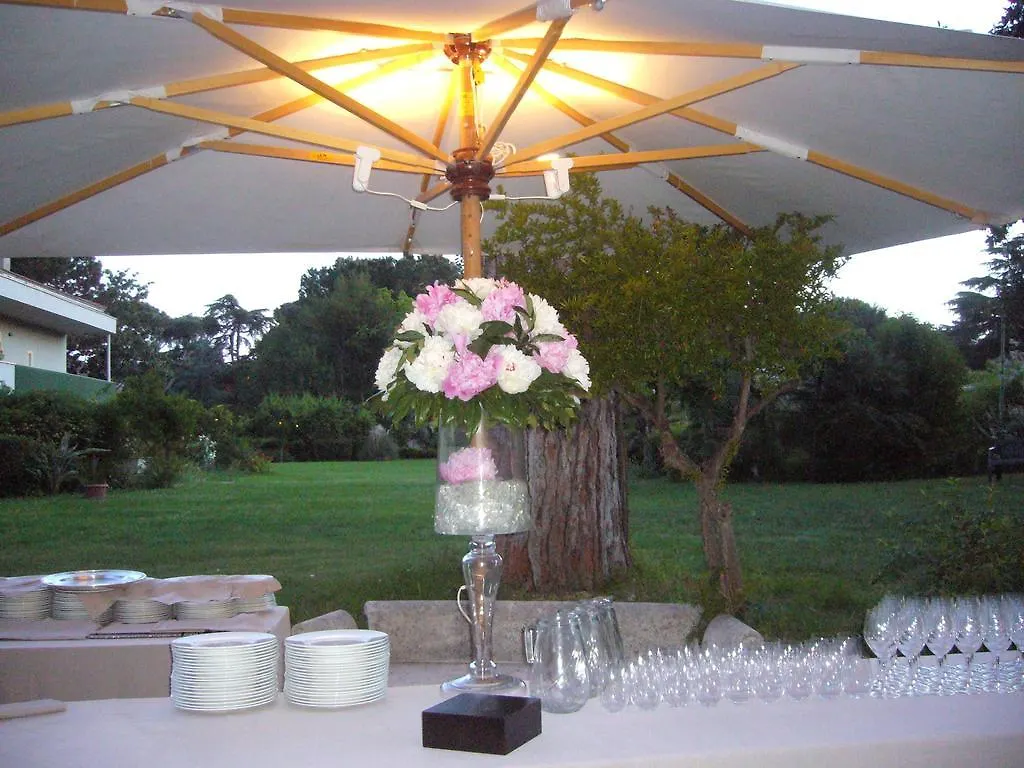 Casa Per Ferie Cardinal G. Guarino Bed & Breakfast Rome Italy