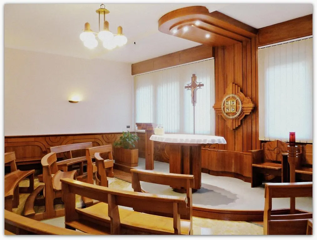 Casa Per Ferie Cardinal G. Guarino Bed & Breakfast Rome