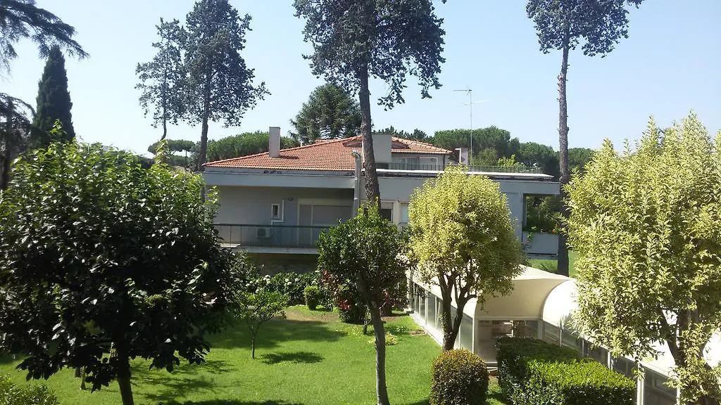 Casa Per Ferie Cardinal G. Guarino Bed & Breakfast Rome