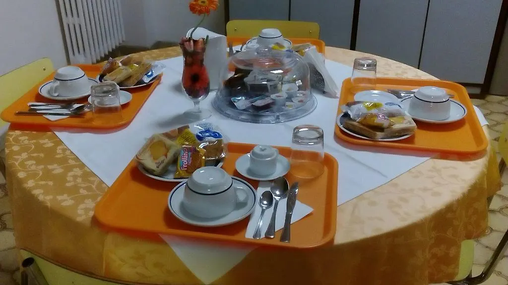 Casa Per Ferie Cardinal G. Guarino Bed & Breakfast Rome