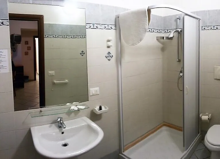 Casa Per Ferie Cardinal G. Guarino Bed & Breakfast Rome 0*,