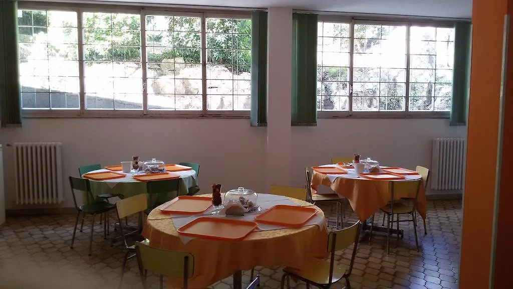 Casa Per Ferie Cardinal G. Guarino Bed & Breakfast Rome 0*,